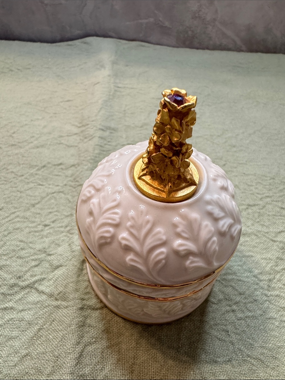 Lenox “July” China Treasures Collection - Picture 2 of 5